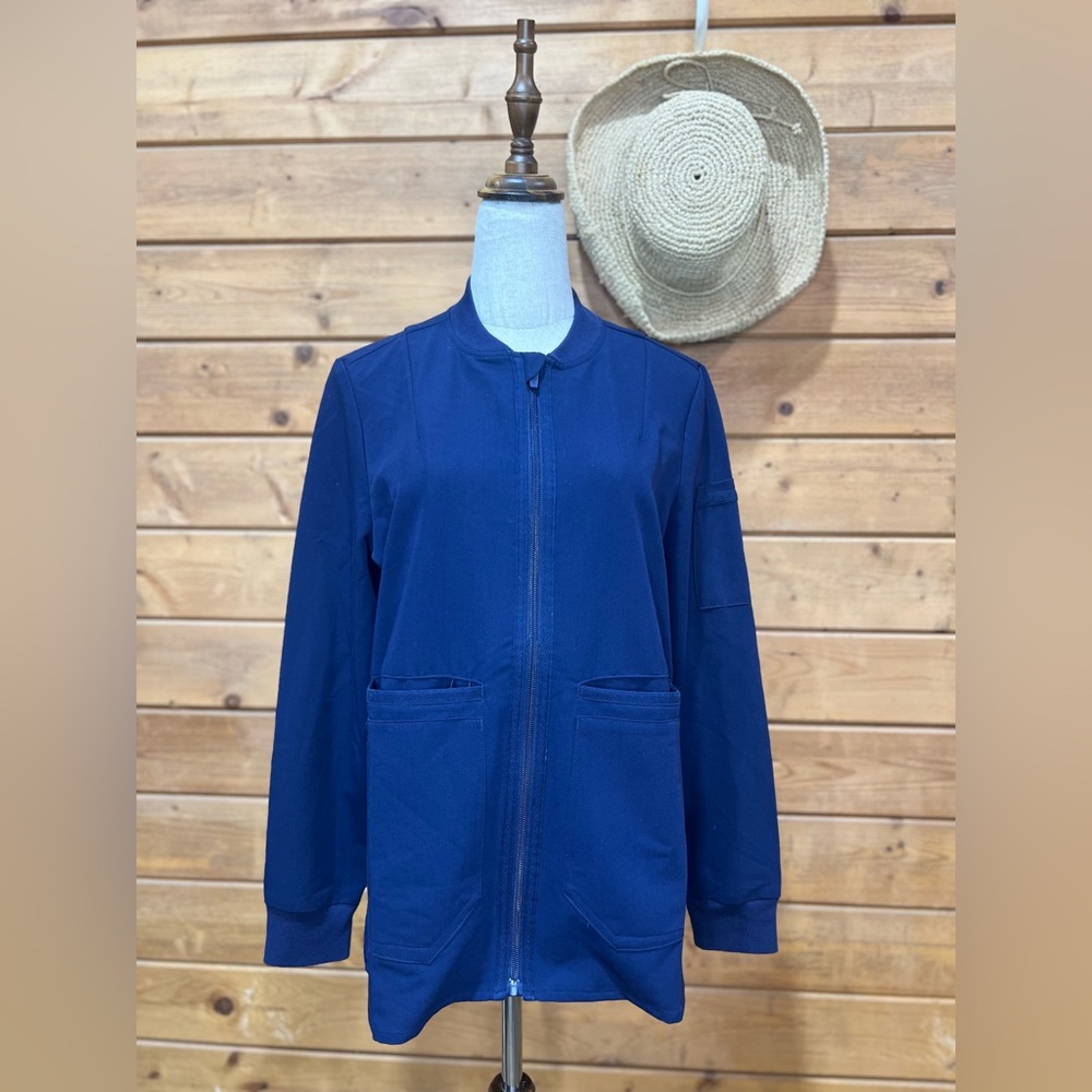 FIGS Matching Set Bellery Scrub Jacket + Kade Pants Set — Navy — Women’s Small - Picture 2 of 16